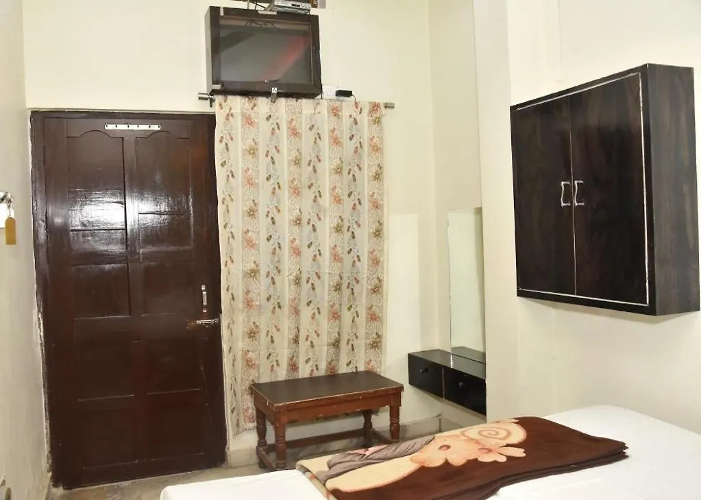 Prakash Guest House Varanasi 0*,  India